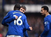 开云体育在线-欧洲杯迎来宿敌之战，恩怨再续