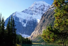 开云体育官网-神锋破阵！C罗以一敌众上演中超封神之战