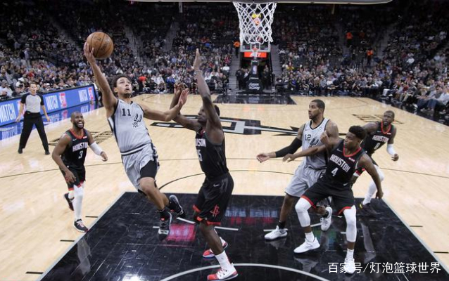 包含德国轻取意大利，保罗打破历史纪录峡谷大战半决赛，成为赛场最大亮点的词条