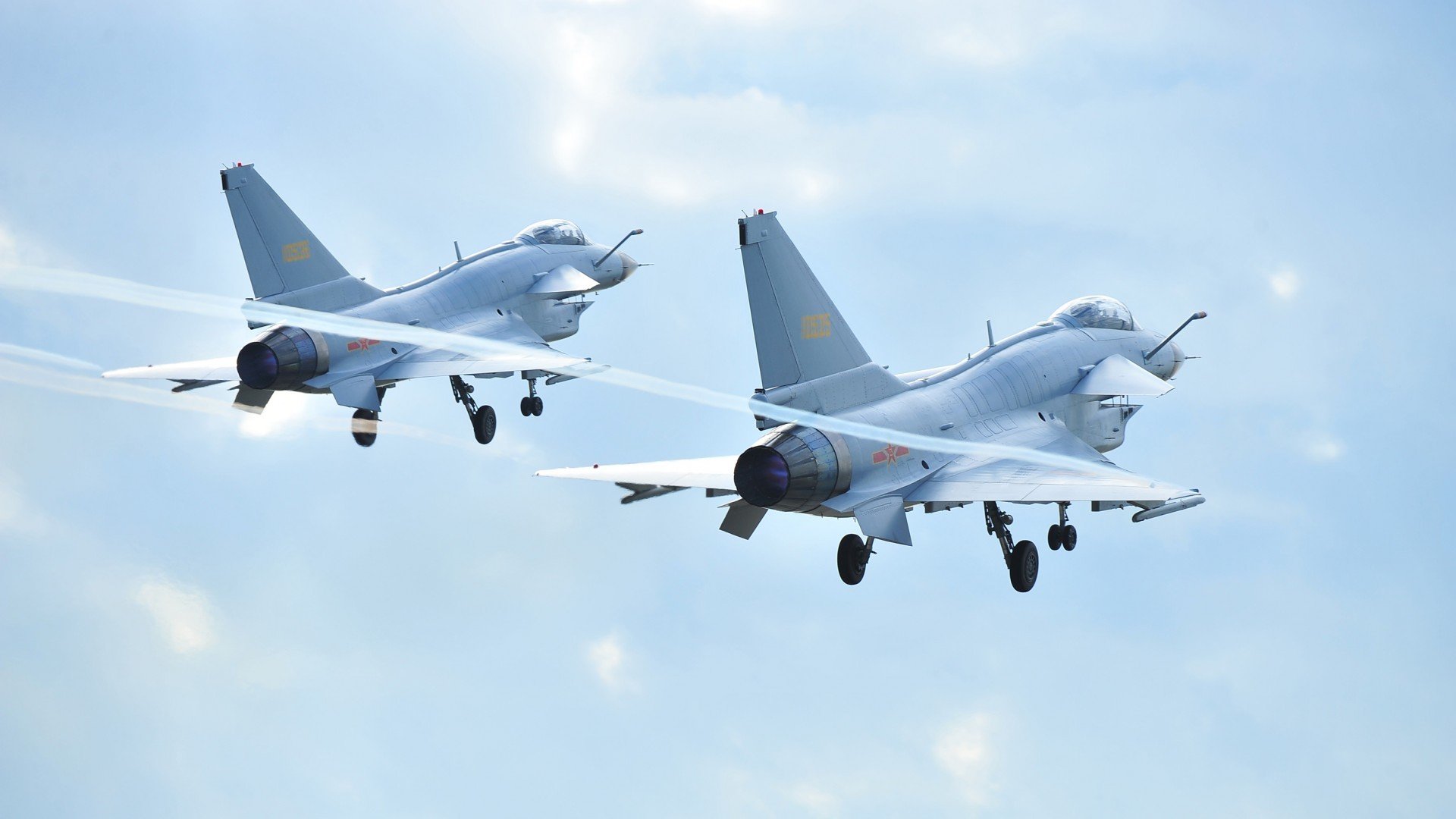 唯一性的双重奏，新西兰单节制胜与苏亚雷斯F1街道赛的霸权