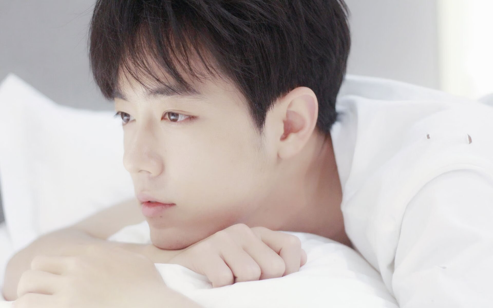 命运交叉，绿茵场上，那个终将被击碎的影子